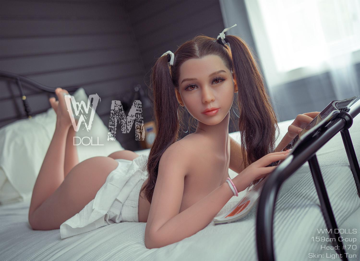 Real Doll Ayana in 156cm with small chest B cup
