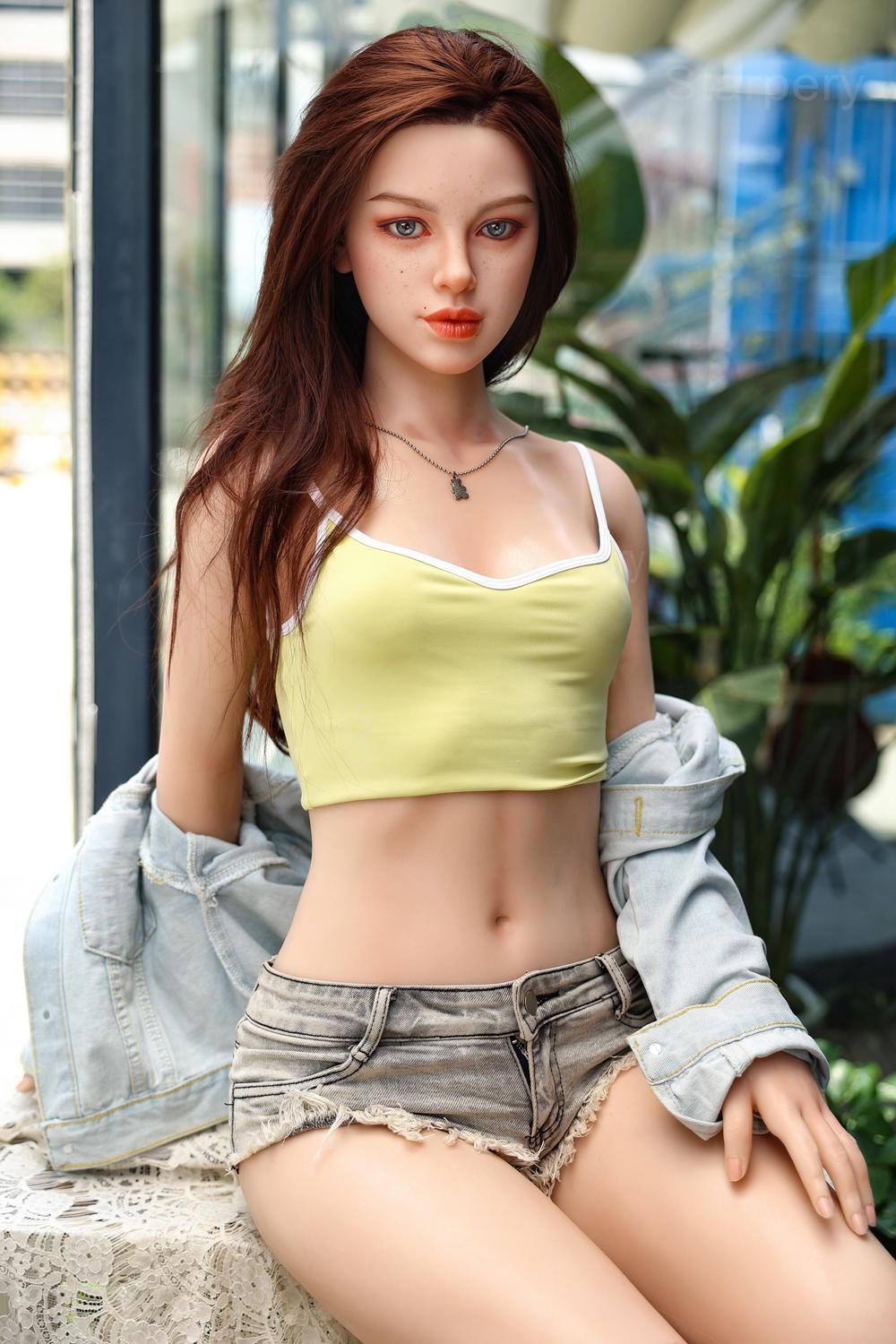 Silicone sex doll Leonie | sexdoll with flat chest