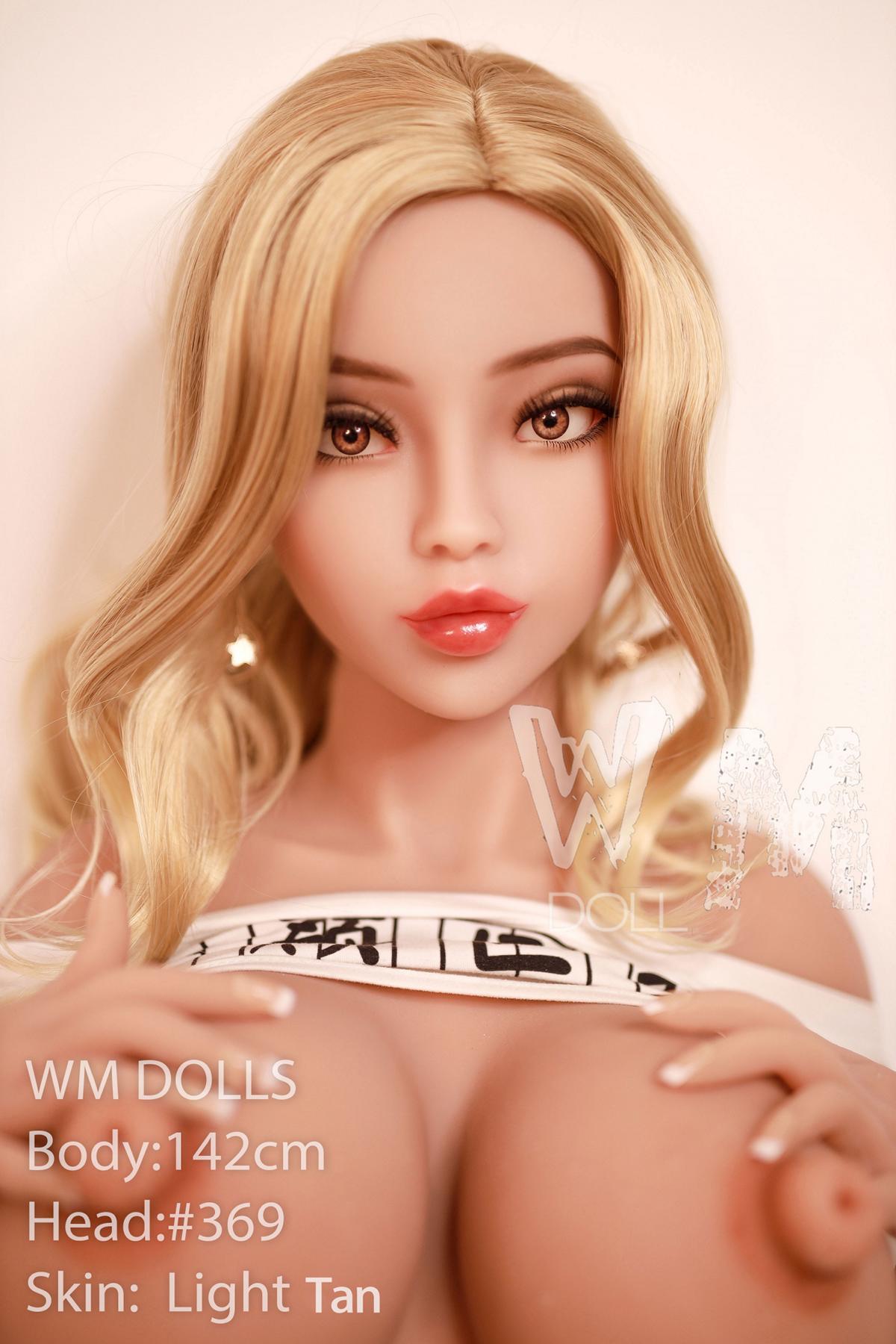 Love doll Clarisse with young appearance and XXL breasts
