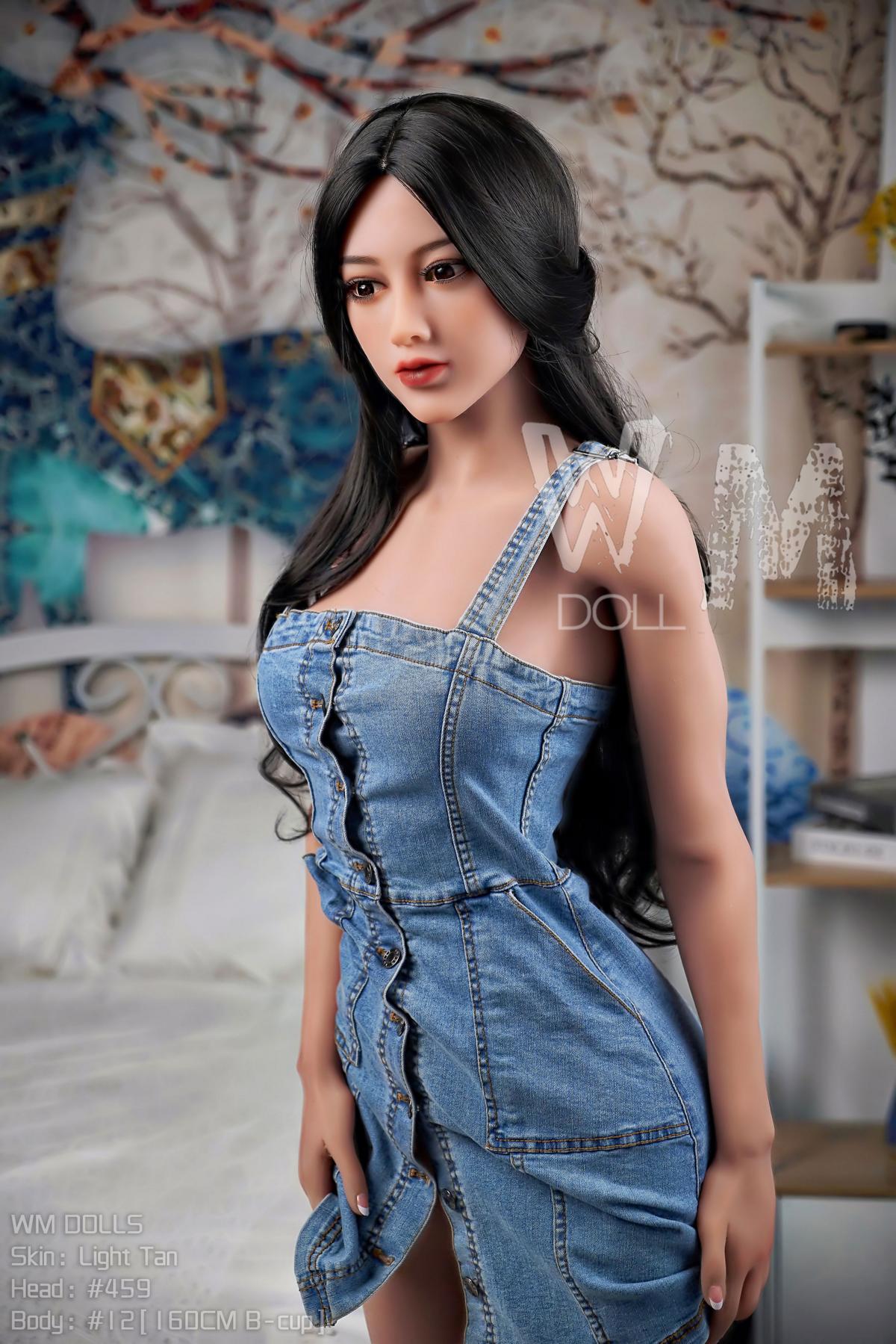 Sex doll Leya