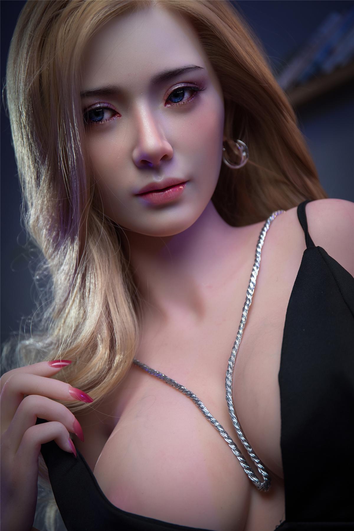 Sex doll Nelly | Hybrid Sexdoll