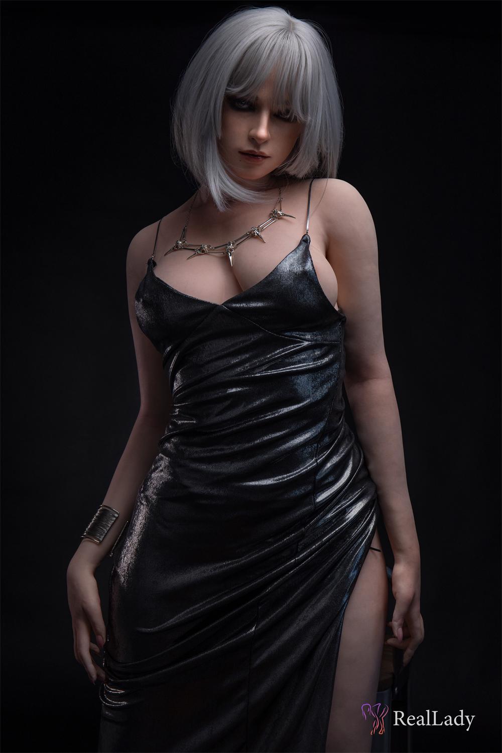 Sexdoll Holly