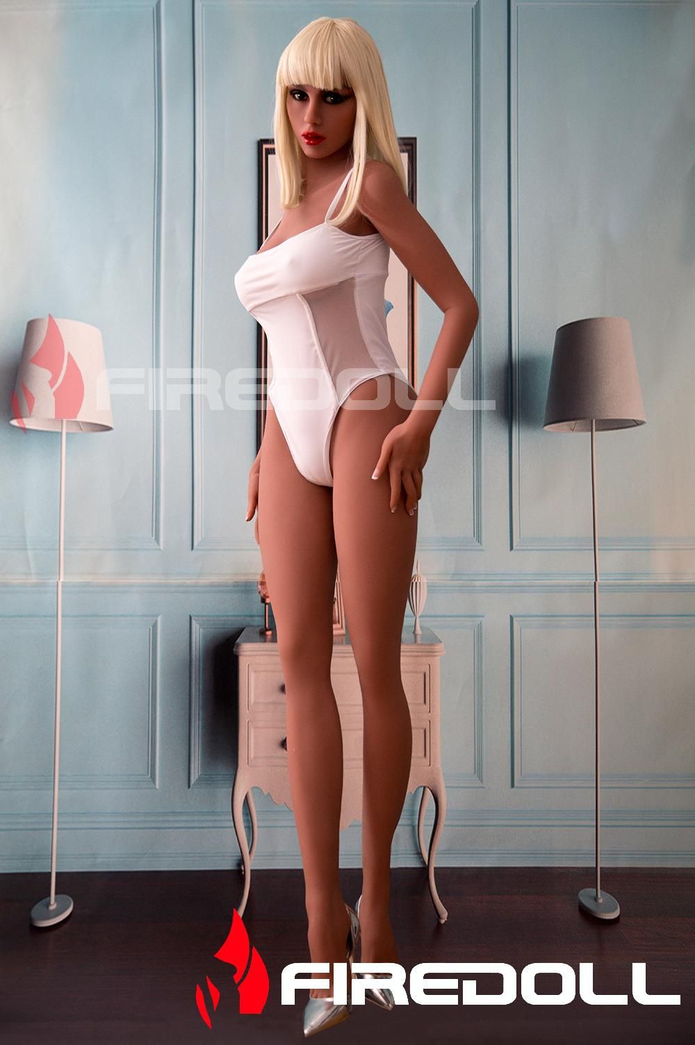 Sexdoll Lucia
