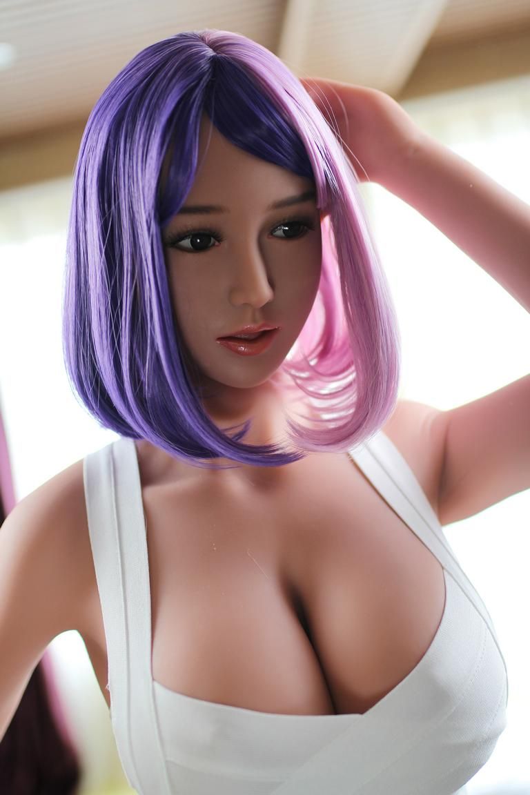 Adriana Premium TPE sex doll