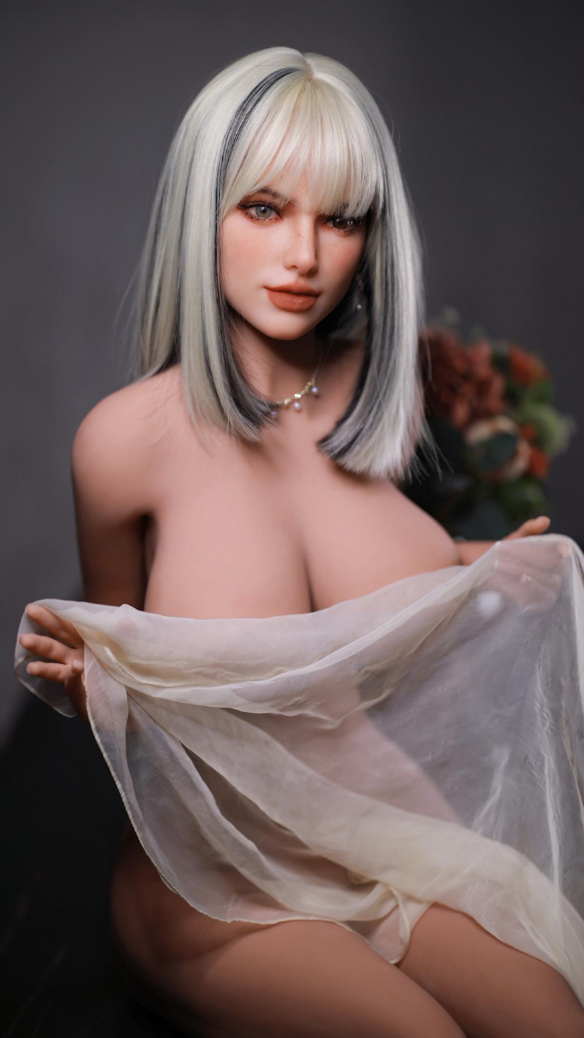 Fire-Doll 166cm ( 5ft4 ) Vinny