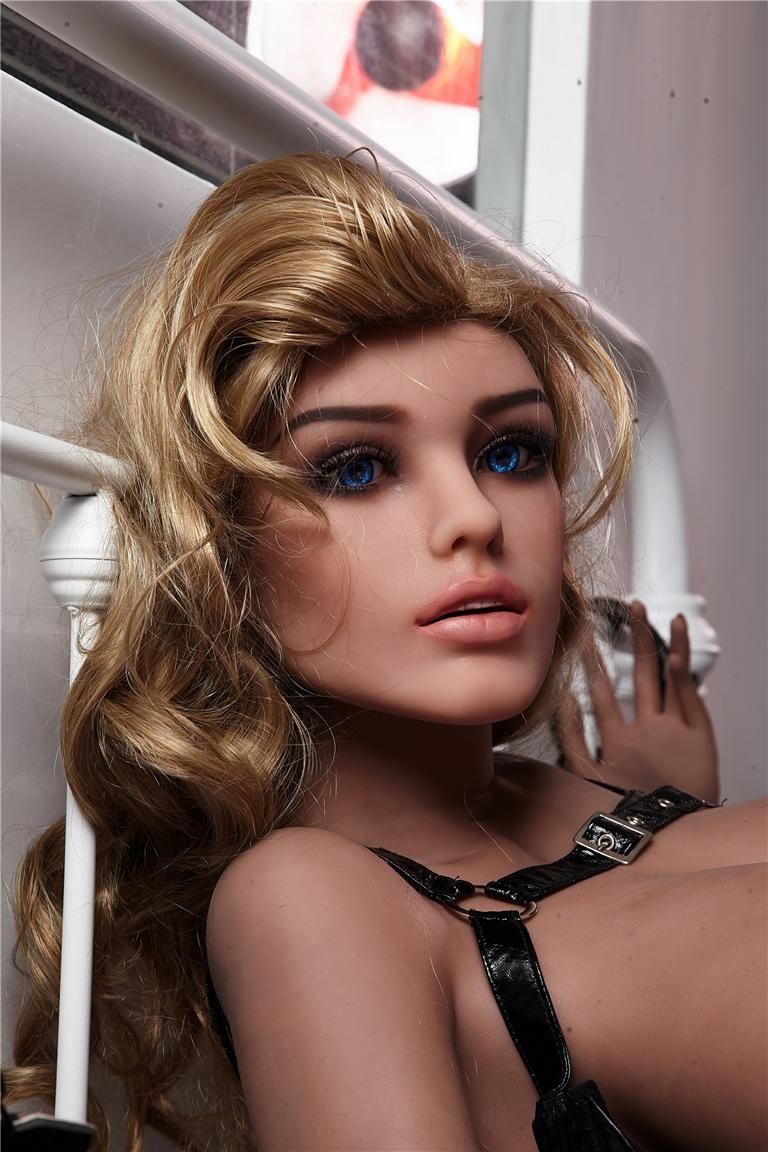 Doria Premium TPE sex doll