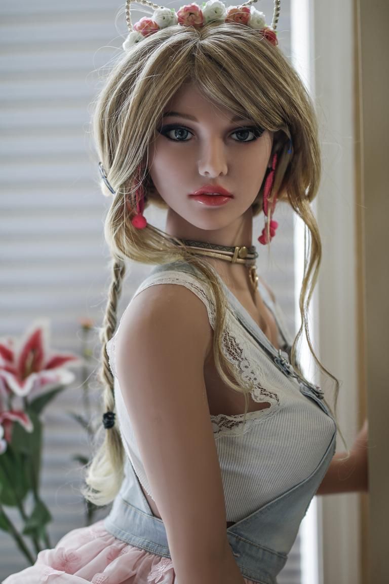 Aniska Premium TPE sex doll