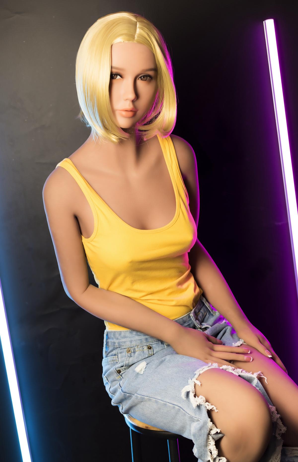 Sex Doll Larissa | Blonde Teen Real Doll