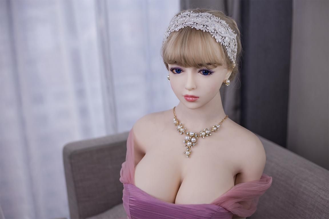 Sissi Premium TPE sex doll